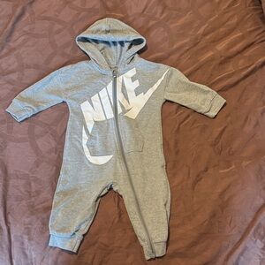 Nike Kids Gray Hooded Footie